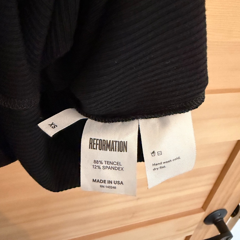 Reformation Ribbed Tank Top - Picture 3 of 3